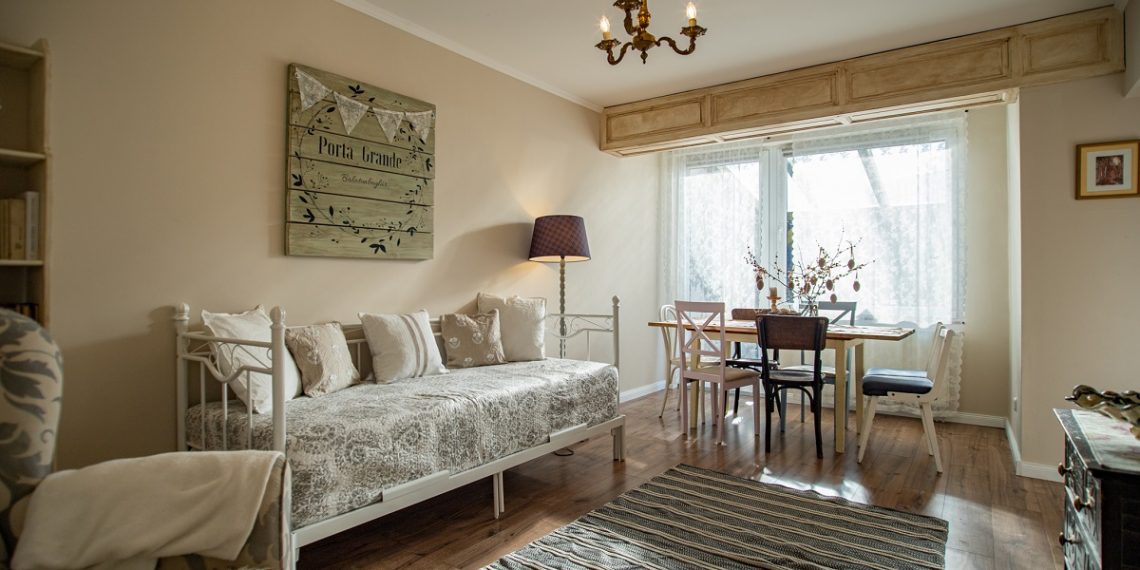 porta-grande-balaton-stylebnb-airbnb-vendégfogadás-szálláshely-arculat-branding-tanácsadás